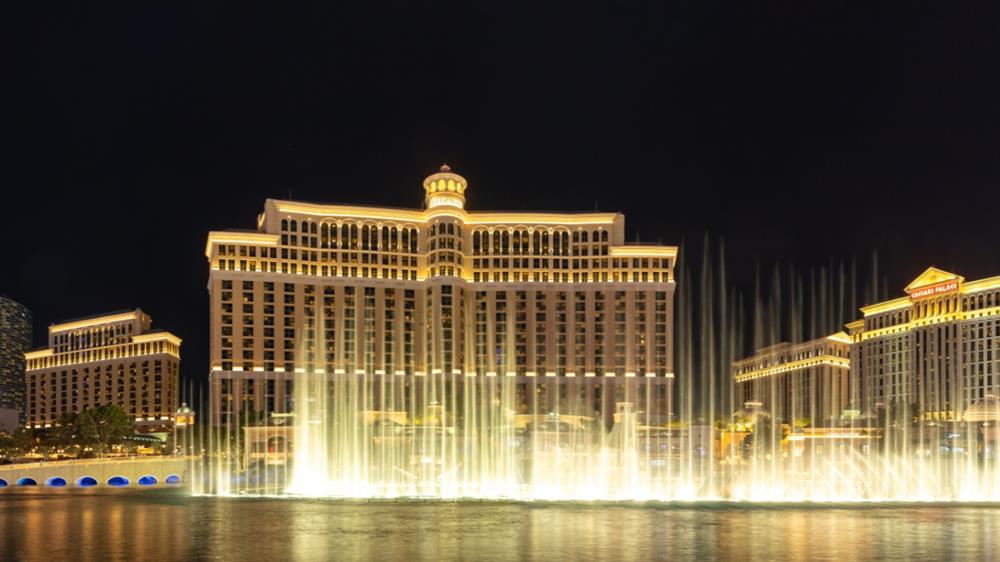 Lighting Techniques for Sculptures and Fountains